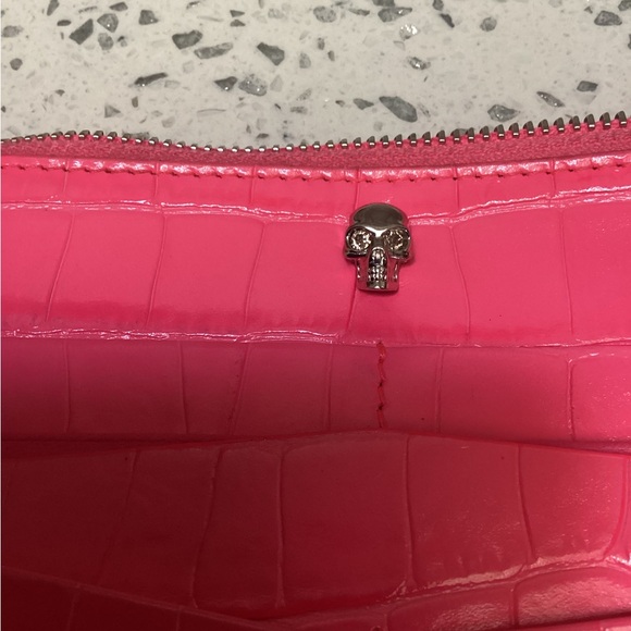 Alexander McQueen Neon Pink women’s wallet card holder authentic zippered - Picture 2 of 7